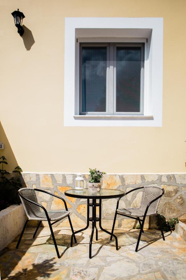 Fotini'S House Apartment Ipsos Exterior photo